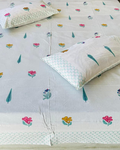 Champa teal buti pure cotton bedsheet – fabric close-up