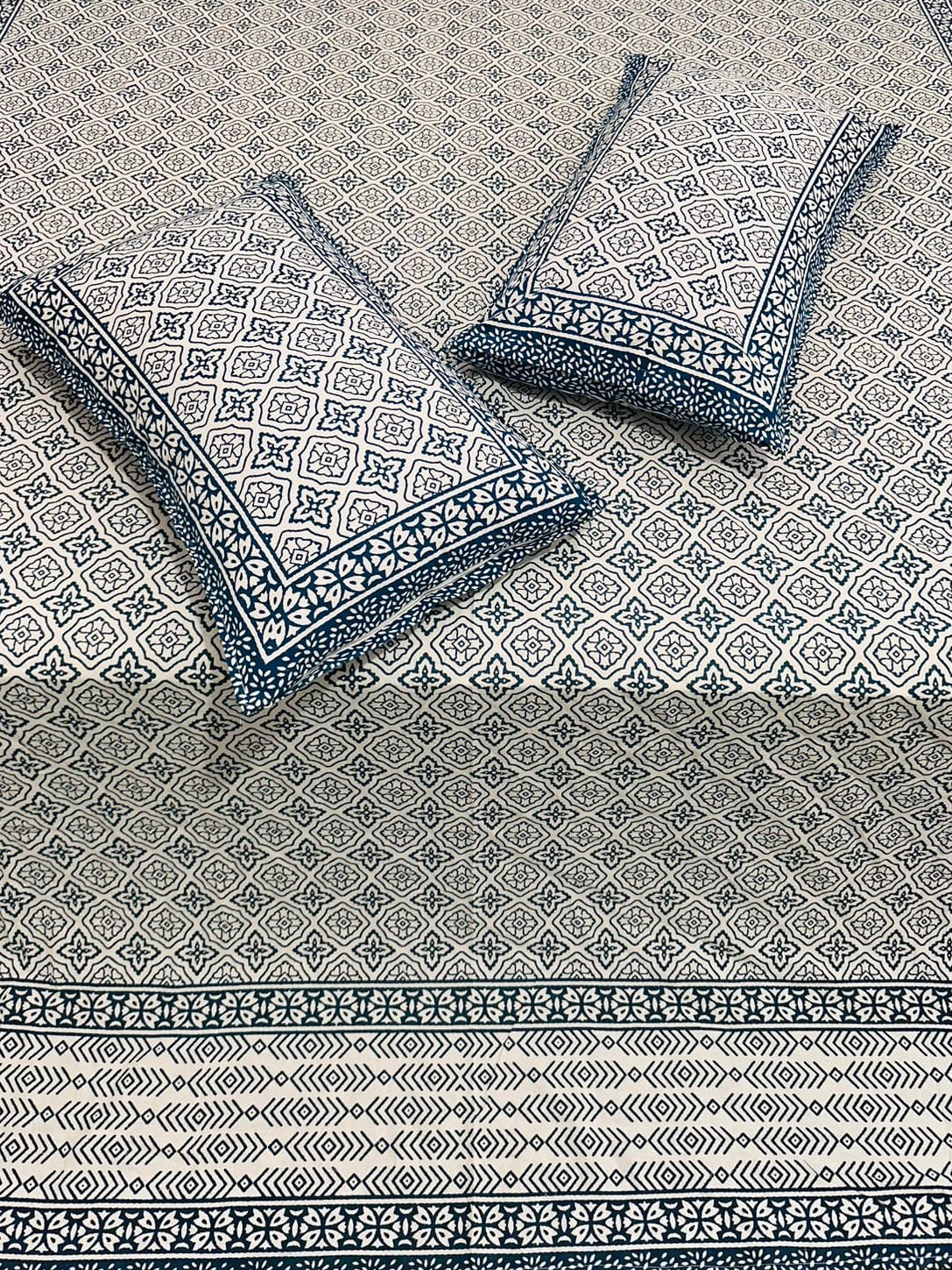 Chitralekha -The Pattern Bedsheet | Everyday Cotton | Blue