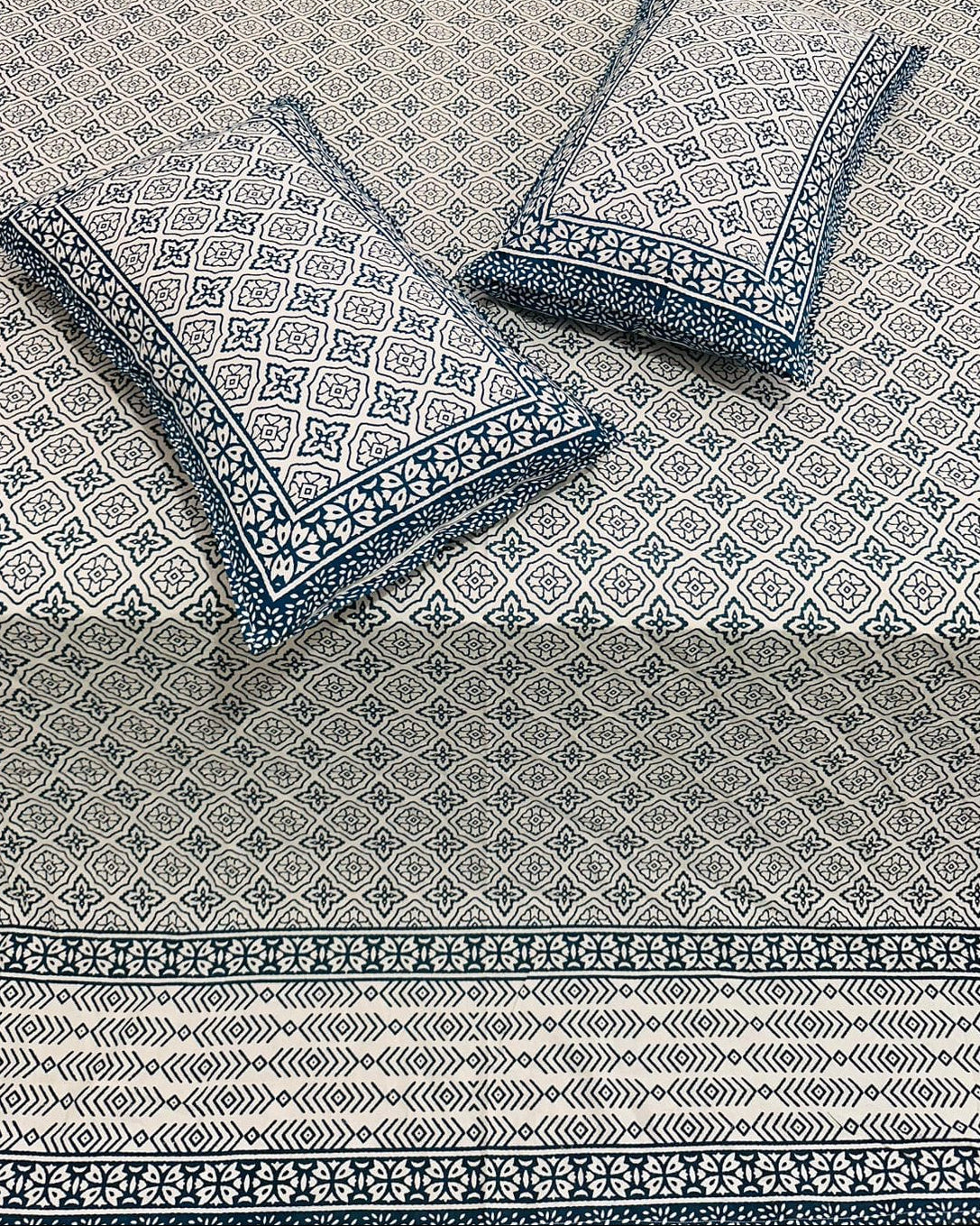 Chitralekha blue Everyday Cotton bedsheet – front view