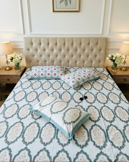 Dayra blue Everyday Cotton bedsheet – pillow detail