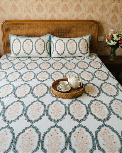 Dayra blue Everyday Cotton bedsheet – front view