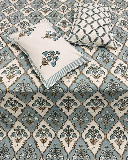 Guldasta blue Everyday Cotton bedsheet – second pillow cover detail