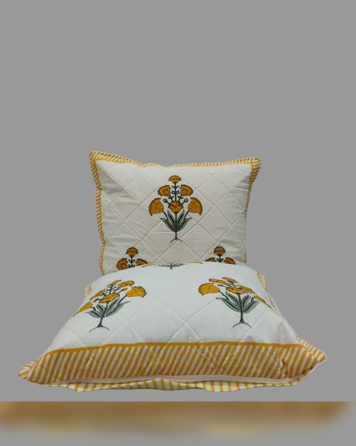 Guldasta yellow quilted cotton cushion cover – quilted detail