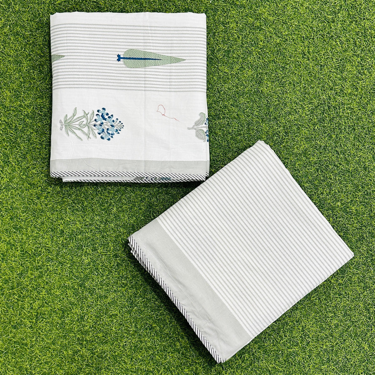 Gulmohar grey reversible mulmul cotton dohar – product view