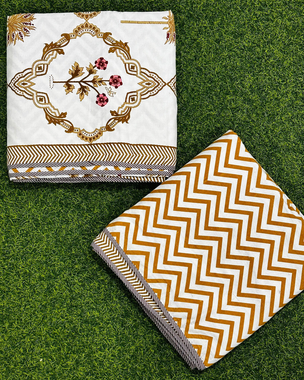 Brown and gold Mughal jaali medallion reversible mulmul cotton dohar with a red floral centre
