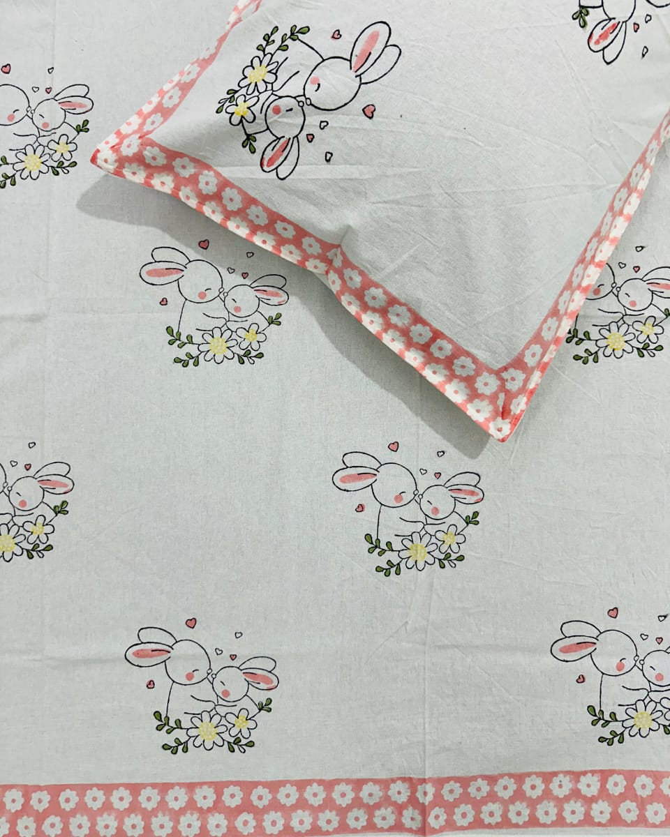 Khargosh hand block Soft Fine Cotton kids bedsheet – fabric detail
