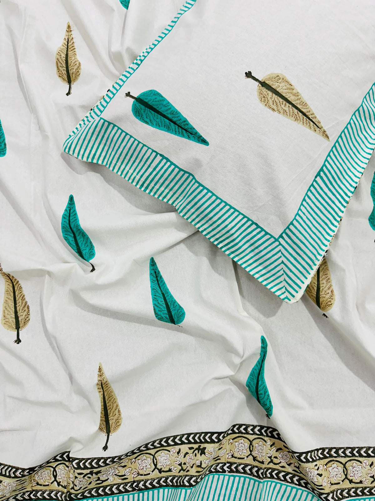 Kislaya olive leaf hand block pure cotton bedsheet – fabric close-up