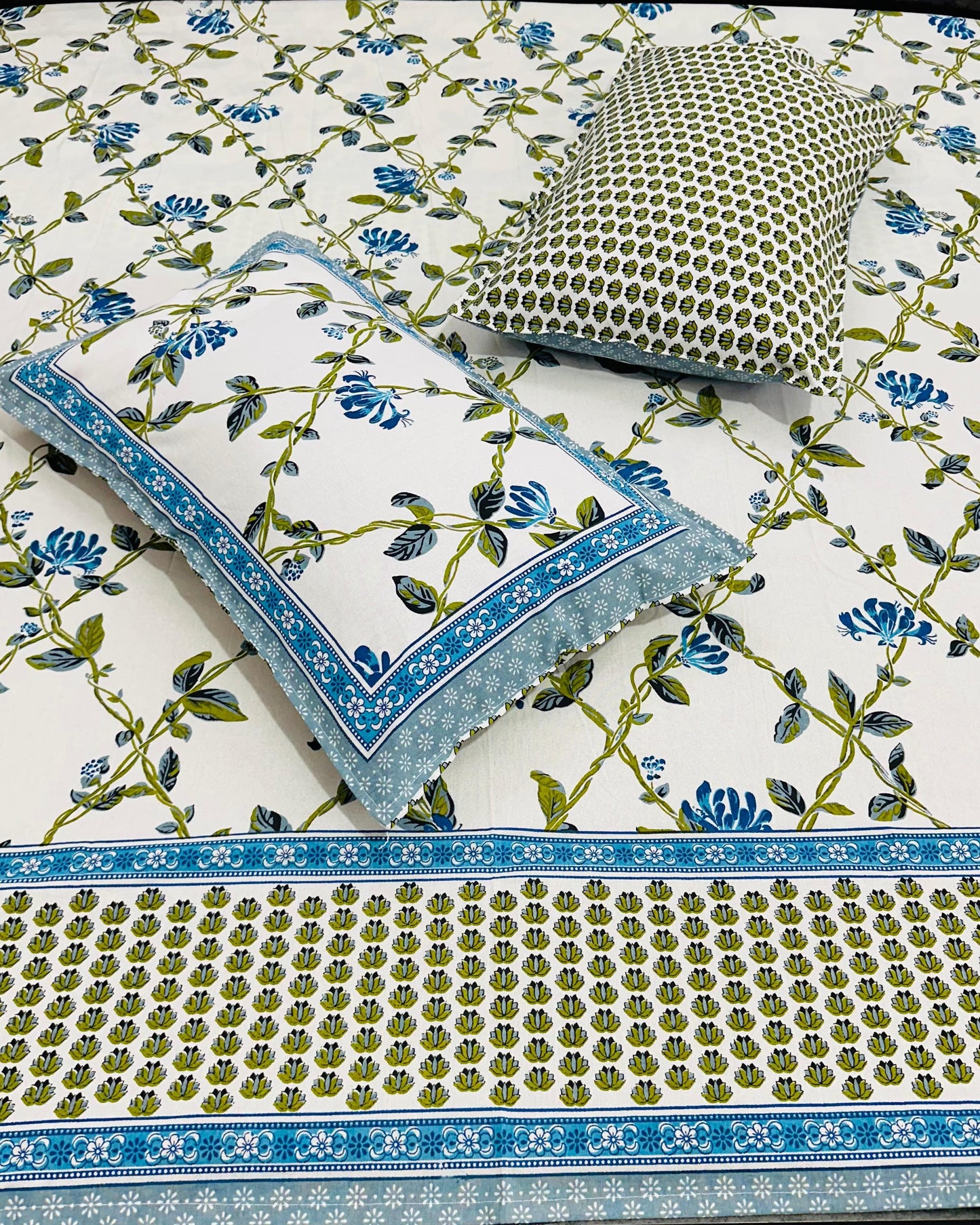 Latika - Everyday Cotton Bedsheet | Blue