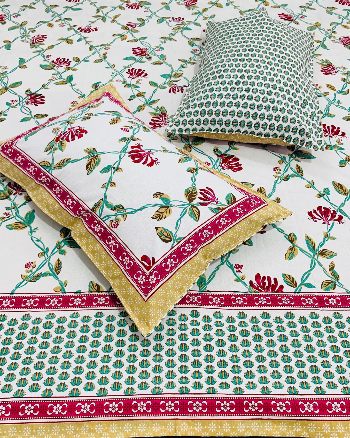 Latika - Everyday Cotton Bedsheet | Red