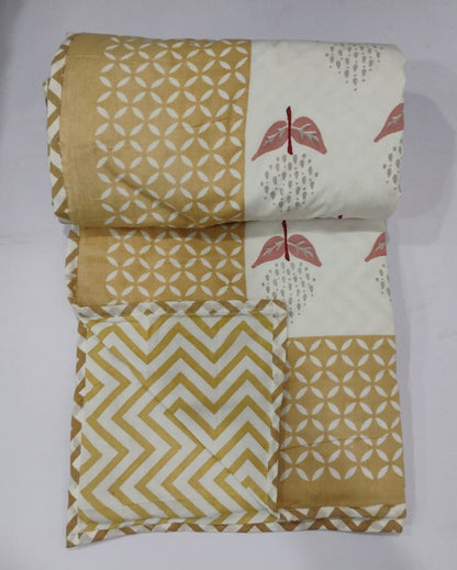 Manjari yellow reversible cotton mulmul dohar – fabric detail