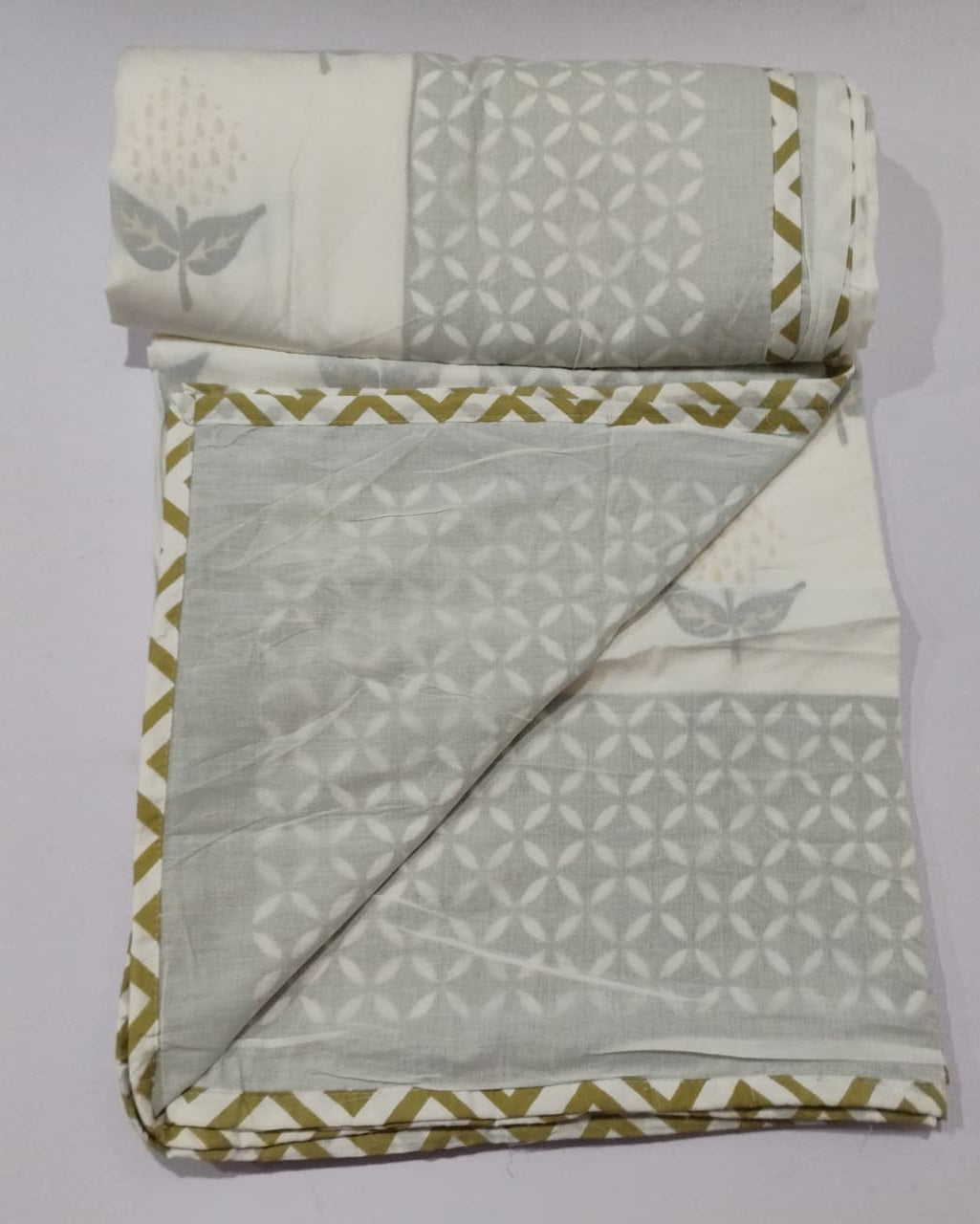 Manjari green Muslin cotton dohar – fabric detail