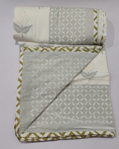Manjari green Muslin cotton dohar – fabric detail