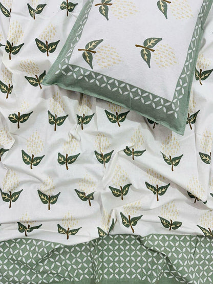 Manjari green leaf pure cotton bedsheet – fabric close-up