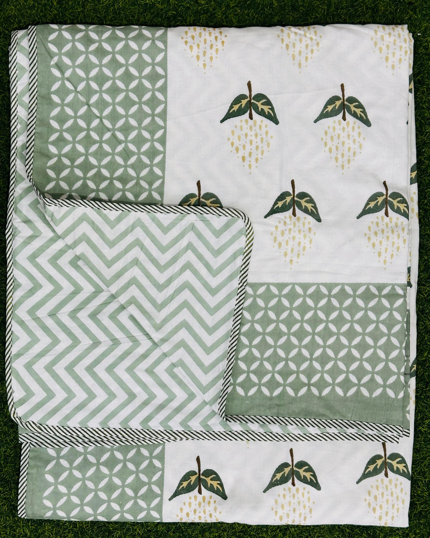 Manjari - Everyday Cotton Bedsheet | Green