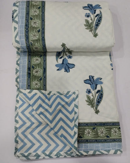 Mridula blue reversible mulmul cotton dohar – fabric detail