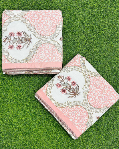 Blush pink Mughal ogee trellis reversible mulmul cotton dohar with a floral spray medallion