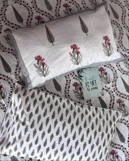 Pallavi grey leaf pure cotton bedsheet – fabric close-up