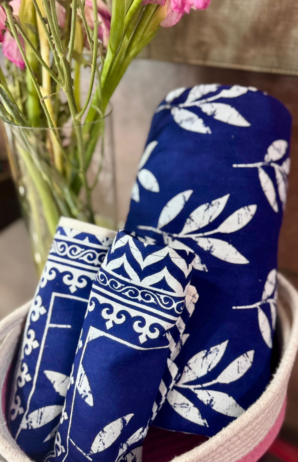 Patralika - The Leaf Laced Bedsheet | Everyday Cotton | Indigo