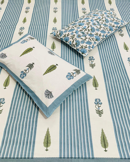 Rekha blue Everyday Cotton bedsheet – fabric and pillow detail