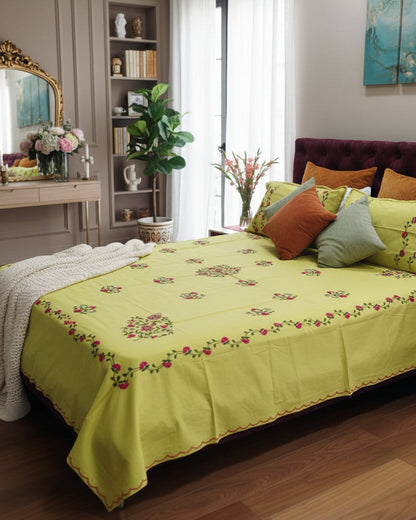 Sunehri hand embroidered Soft Fine Cotton bedsheet – alternate view
