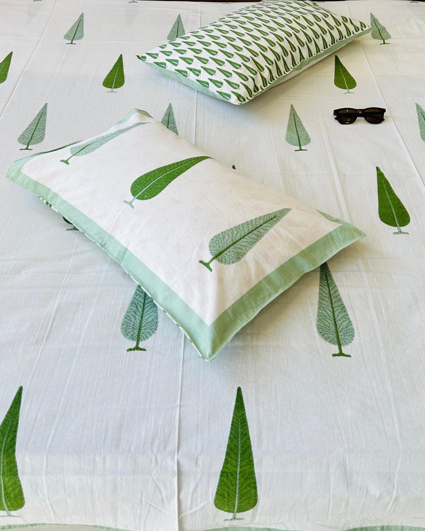 Suparna - Everyday Cotton Bedsheet | Green