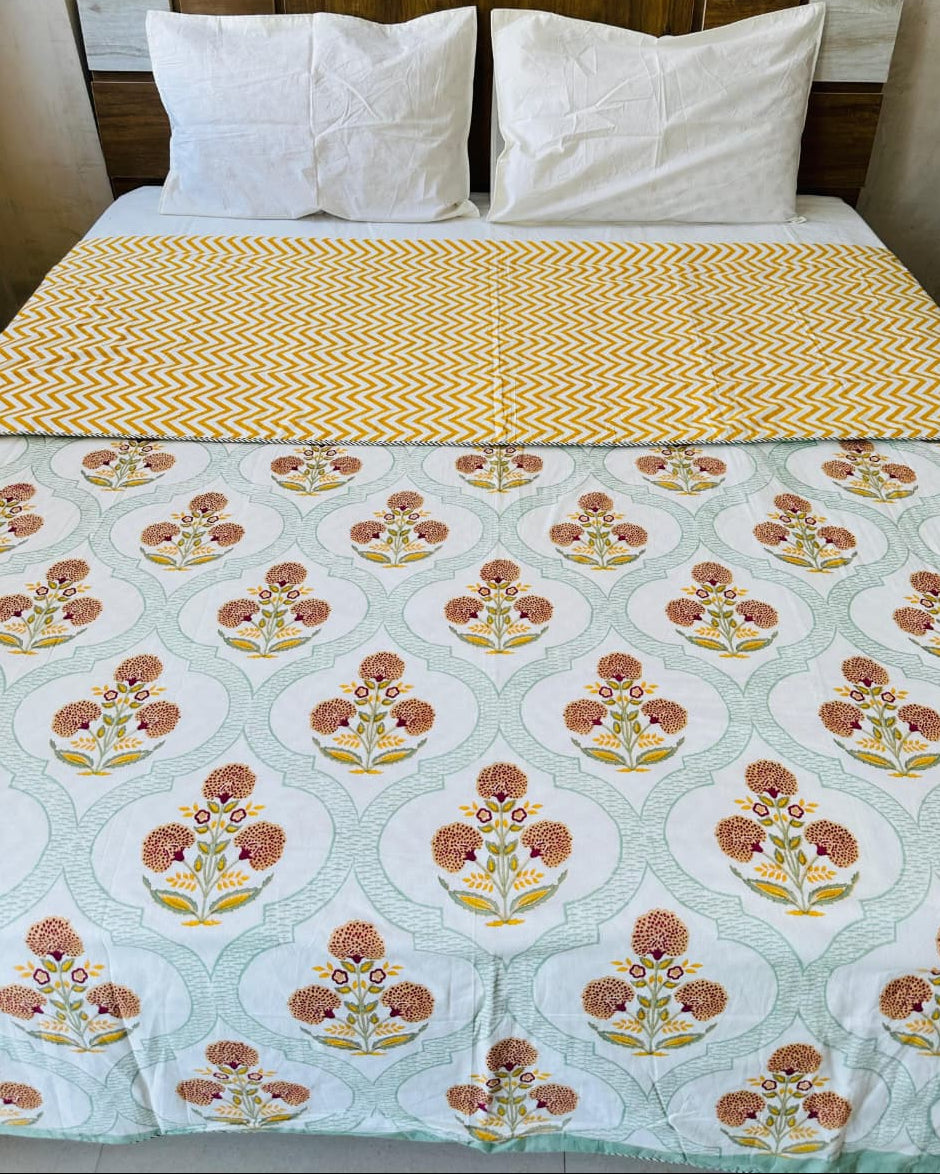 Surabhi yellow reversible mulmul cotton dohar – front view