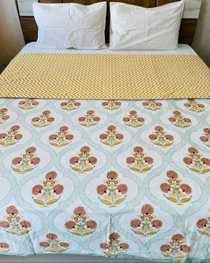 Surabhi yellow reversible mulmul cotton dohar – front view