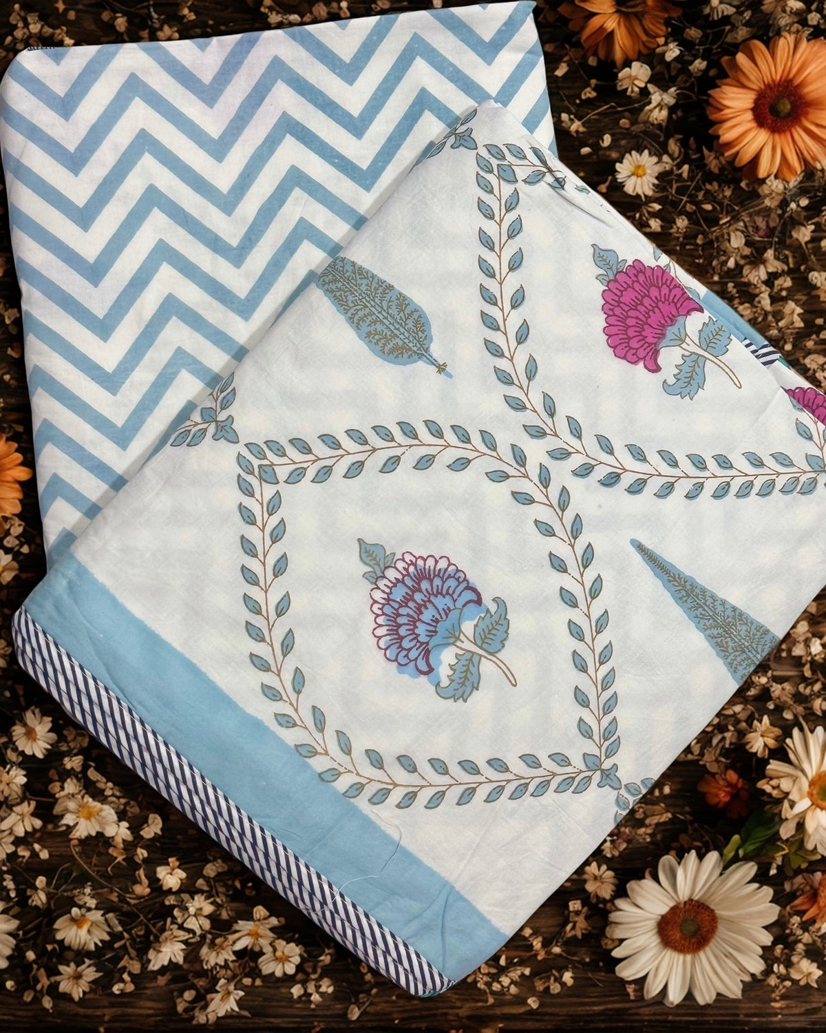Tarangini blue reversible mulmul cotton dohar – product view