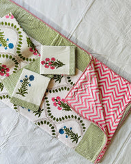 Vasundhara - Reversible Cotton Mulmul Dohar | Green Pink
