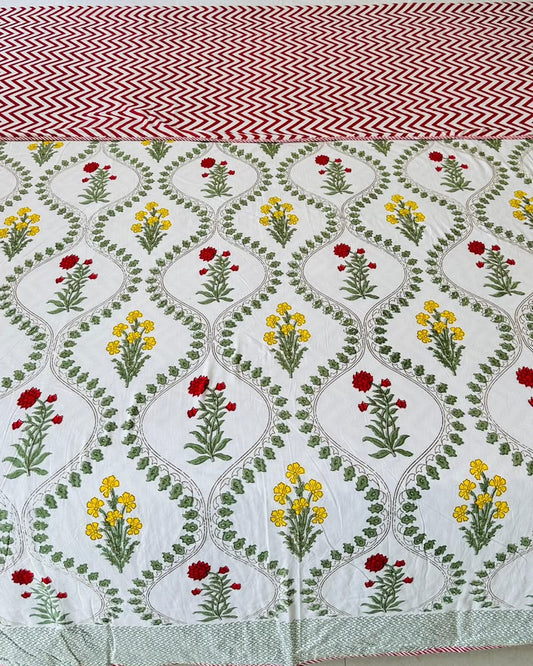 Vasundhara - Reversible Cotton Mulmul Dohar | Green Red