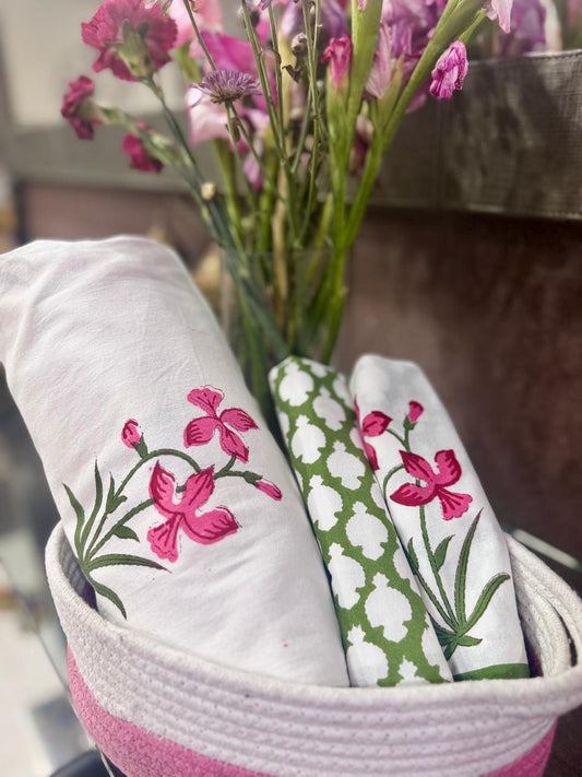 Pushpita - The Flower adorned Bedsheet |Everyday Cotton | Green