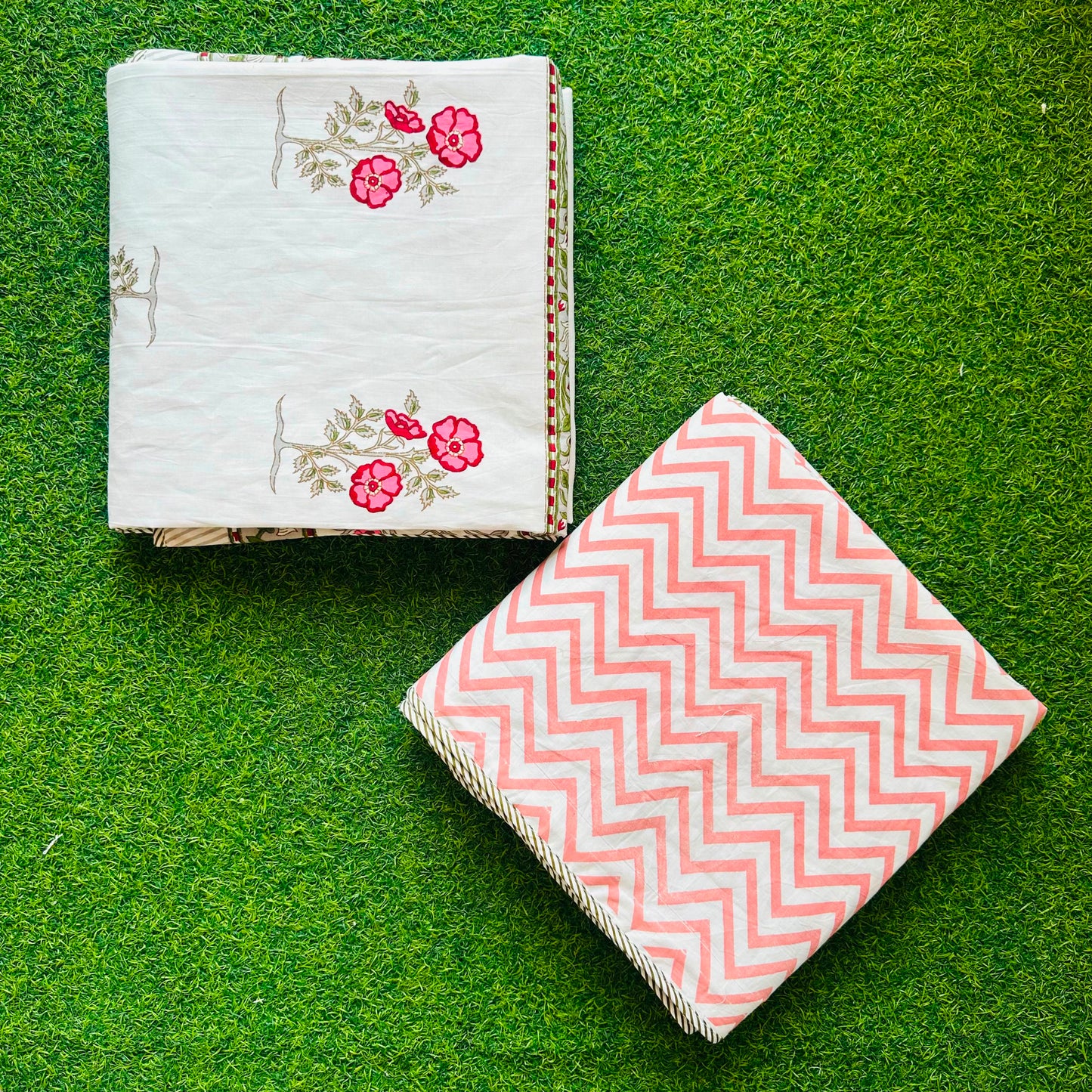 Gendika - Reversible Cotton Mulmul Dohar | Red