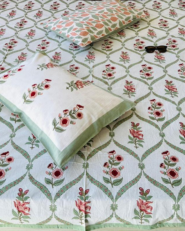 Bougainvillea - Everyday Cotton Bedsheet | Red