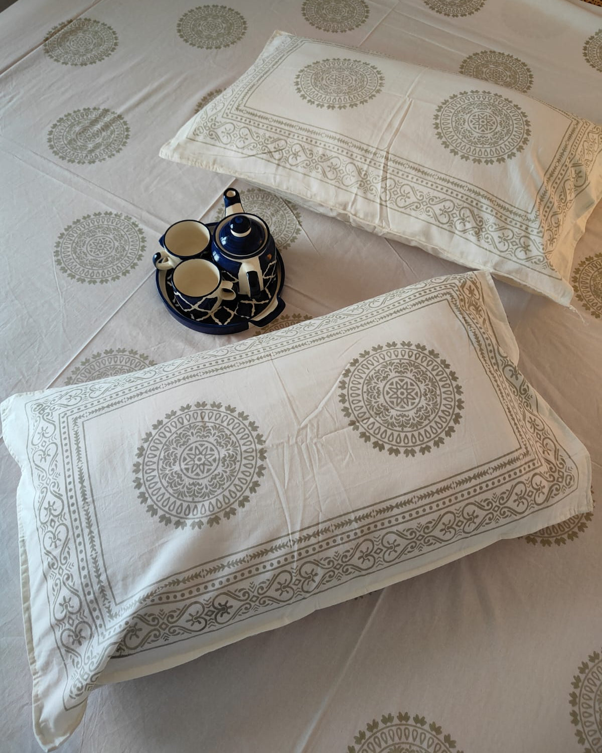 Chandrika: Soft Fine Cotton Bedsheet | Grey